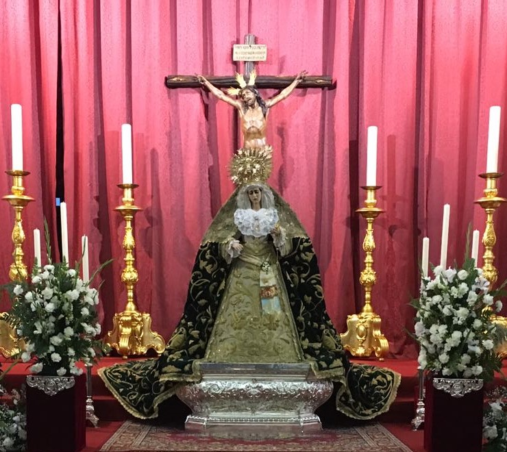 Acto de Veneracin a la Santsima Virgen de la Esperanza Coronada